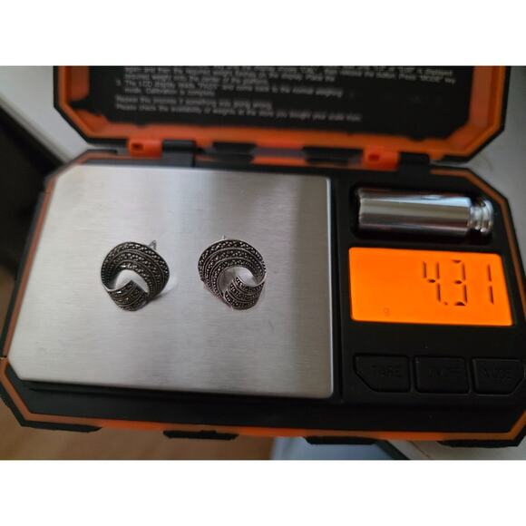 Vintage 925 Sterling Silver Marcasite Brooch & Earrings Set - Picture 4 of 9